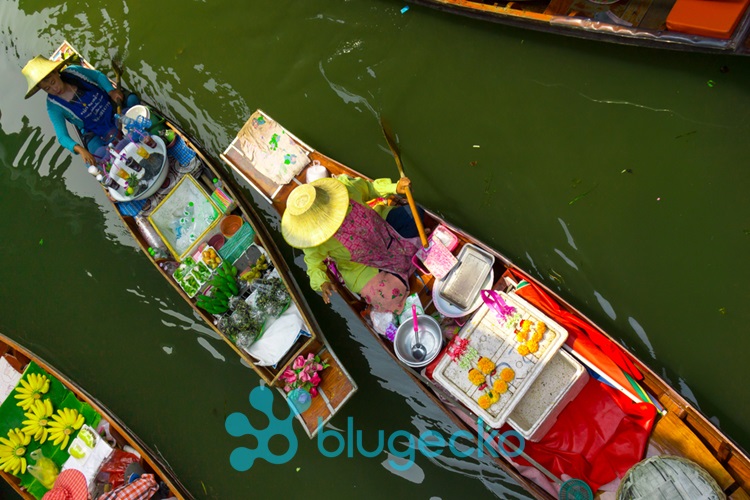 Damnoen Saduak Floating Market